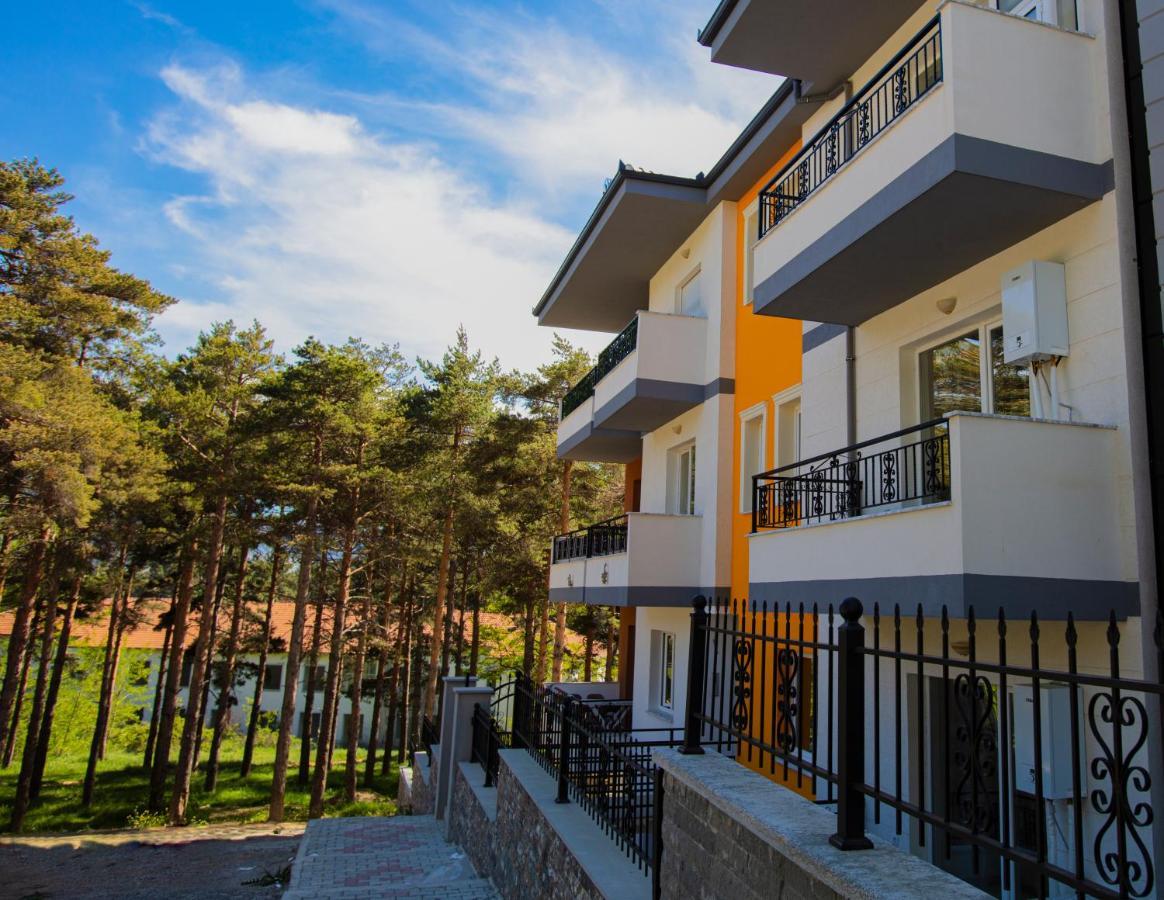 Korca Apartments דירה *